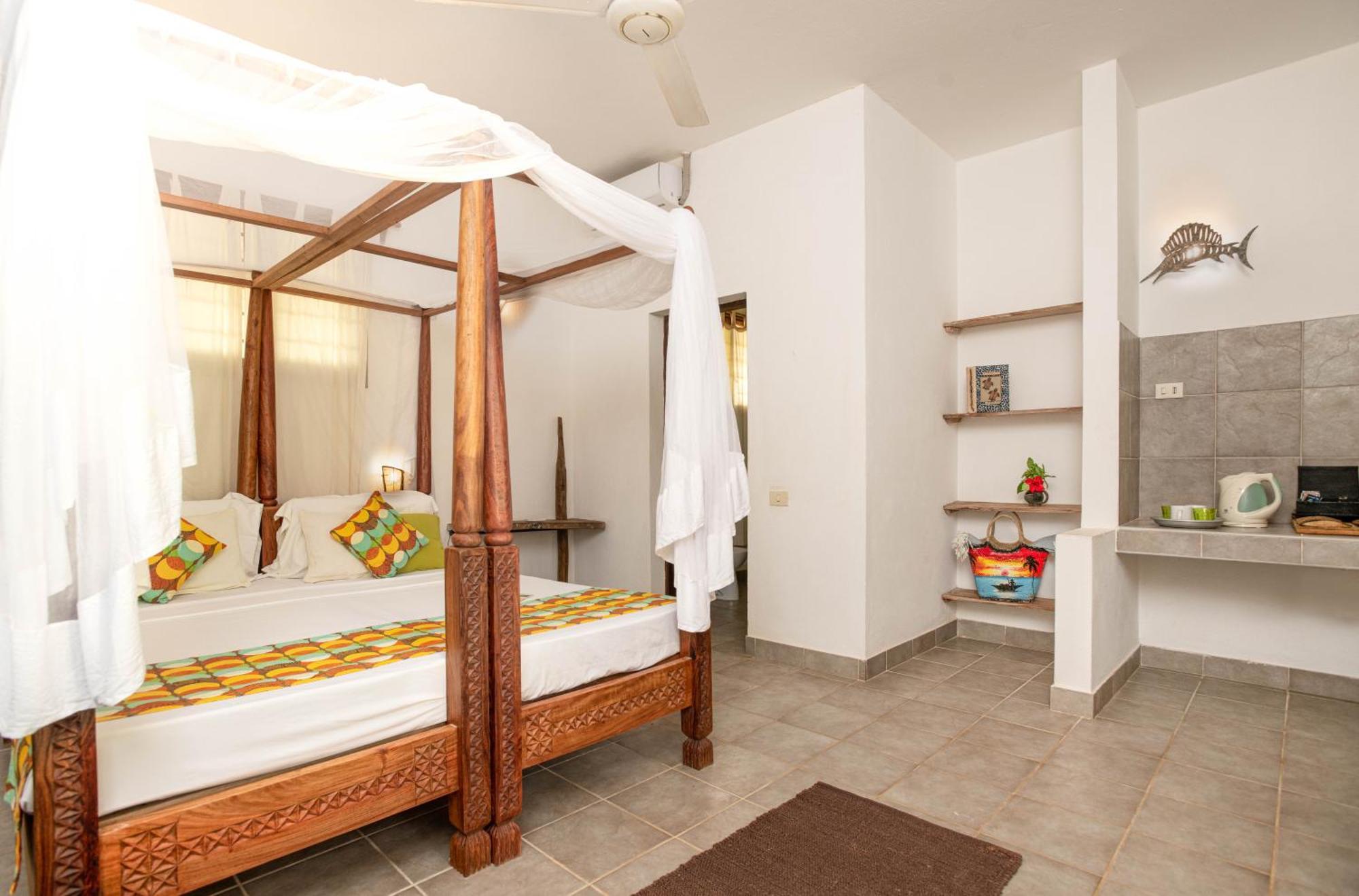 Mvuvi Boutique Resort Kiwengwa  Zimmer foto