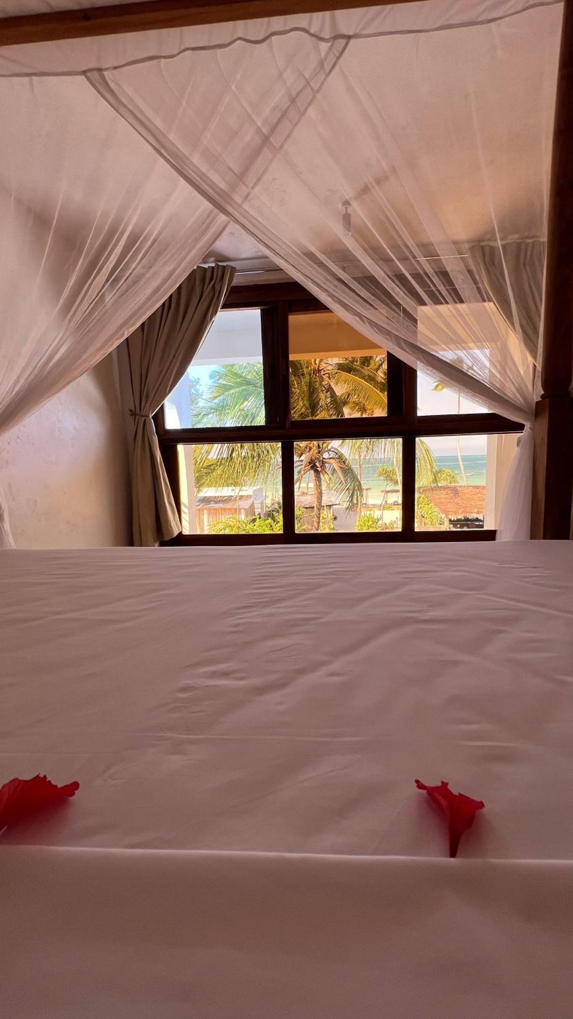 Mvuvi Boutique Resort Kiwengwa  Zimmer foto