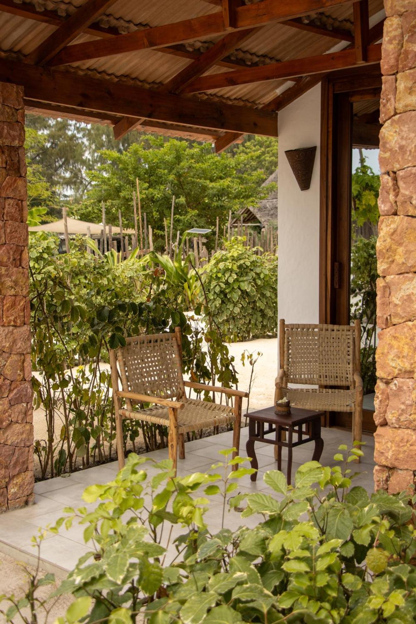Mvuvi Boutique Resort Kiwengwa  Zimmer foto
